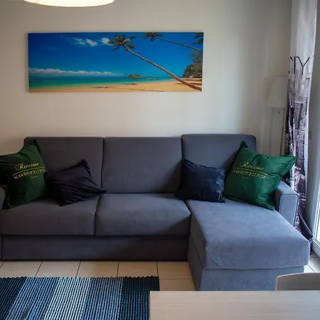 Sea Breeze 100m From The Sea, Sleeps 8 Riccione