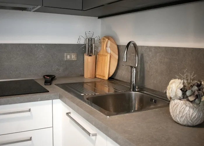 100m Dal Mare Per 8 A